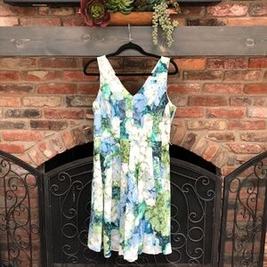Jessica Howard floral sleeveless dress